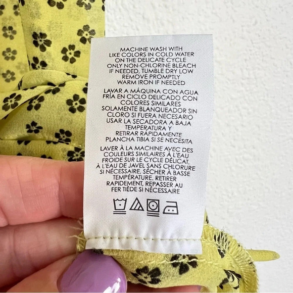 Cabi Bright Yellow Sheer Ditzy Daisy Button Down Shirt Blouse Medium - Picture 8 of 15